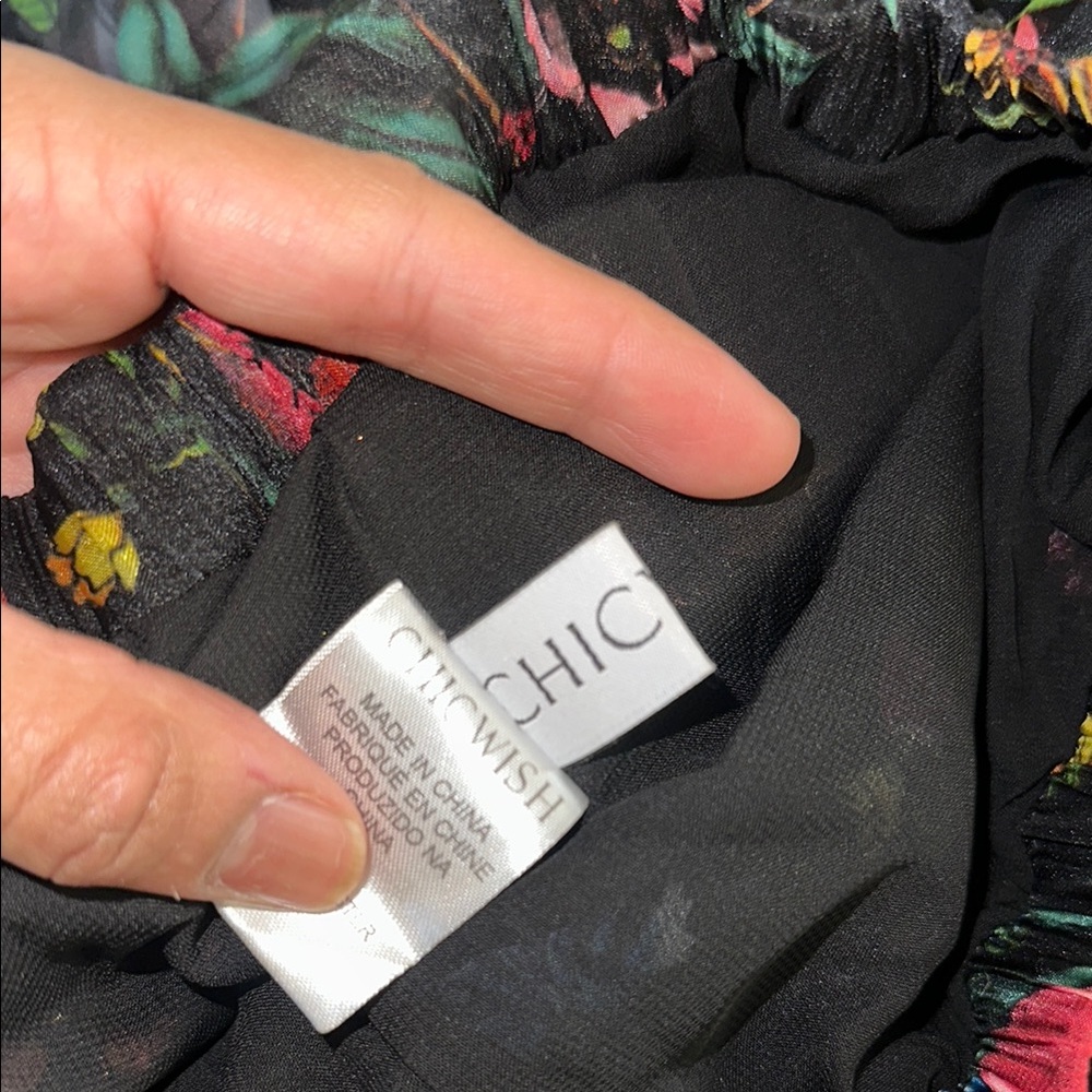 Used Chicwish Floral Maxi Skirt - Black Multicolor fits like a M-L - Picture 7 of 8